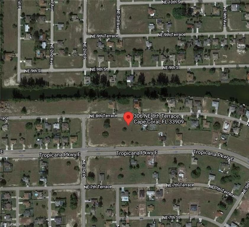 306 NE 8th TER CAPE CORAL, FL 33909