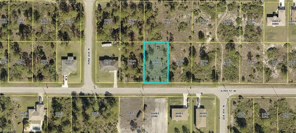2816 42nd ST W LEHIGH ACRES, FL 33971