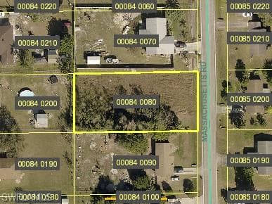 21 MASSACHUSETTS RD LEHIGH ACRES, FL 33936