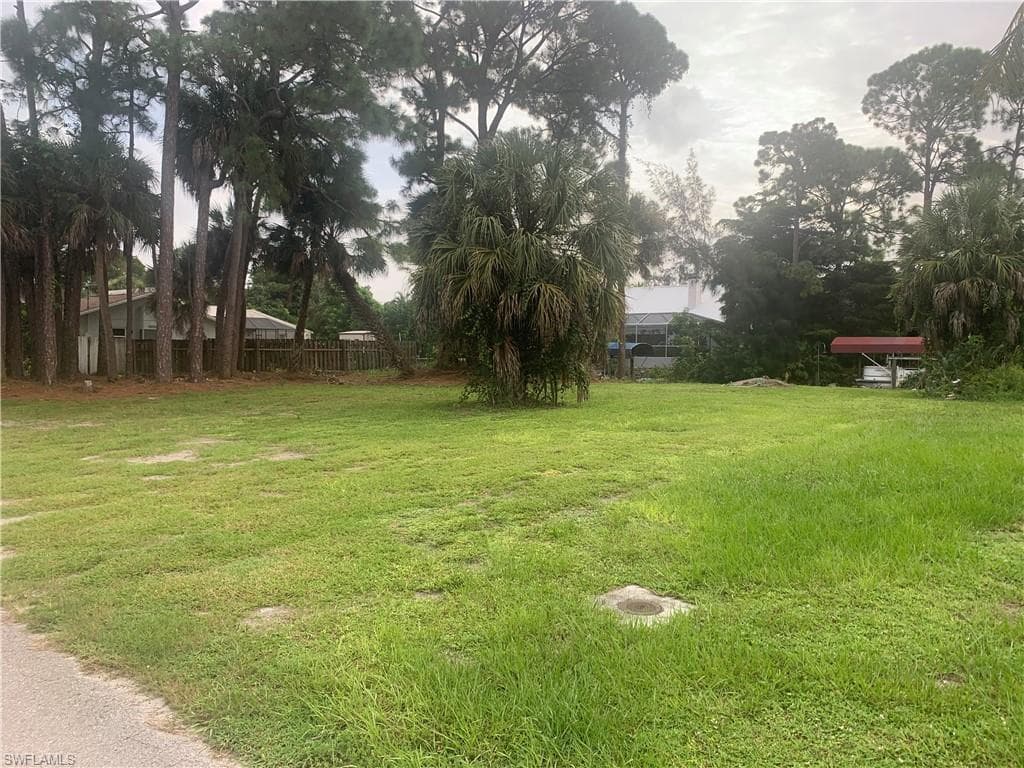 27071 Holly LN BONITA SPRINGS, FL 34135