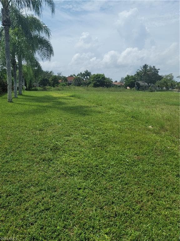 202 SE 20th ST CAPE CORAL, FL 33990