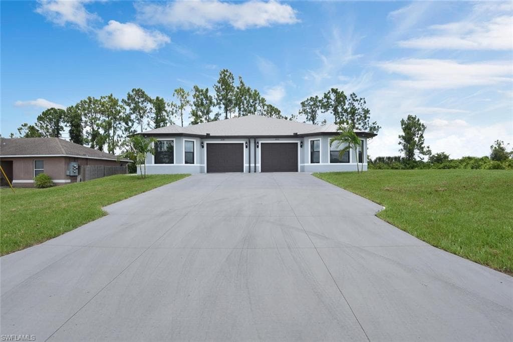 129/131 Gilbert AVE S LEHIGH ACRES, FL 33973