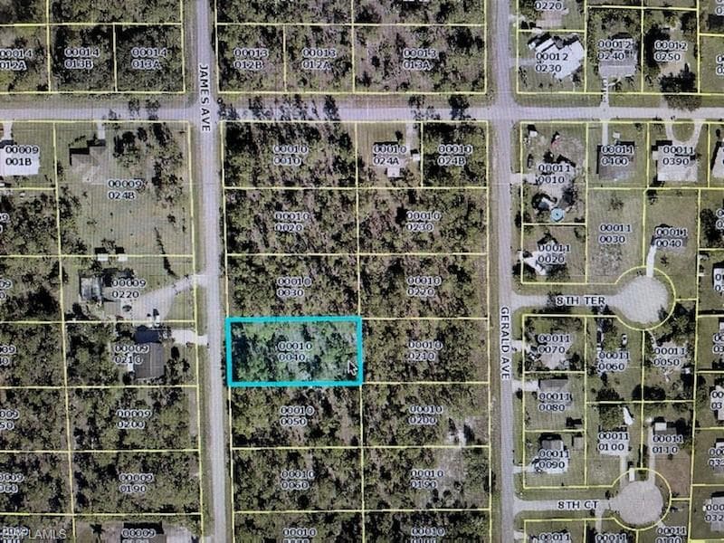 816 James AVE LEHIGH ACRES, FL 33936