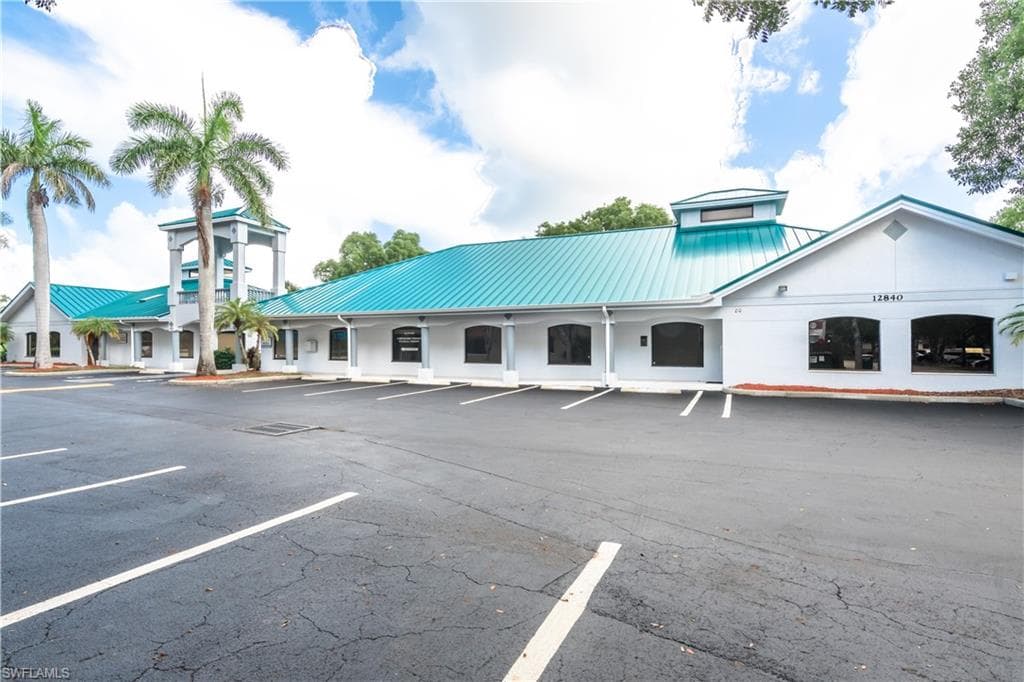 12840 Tamiami TRL N 300 NAPLES, FL 34110