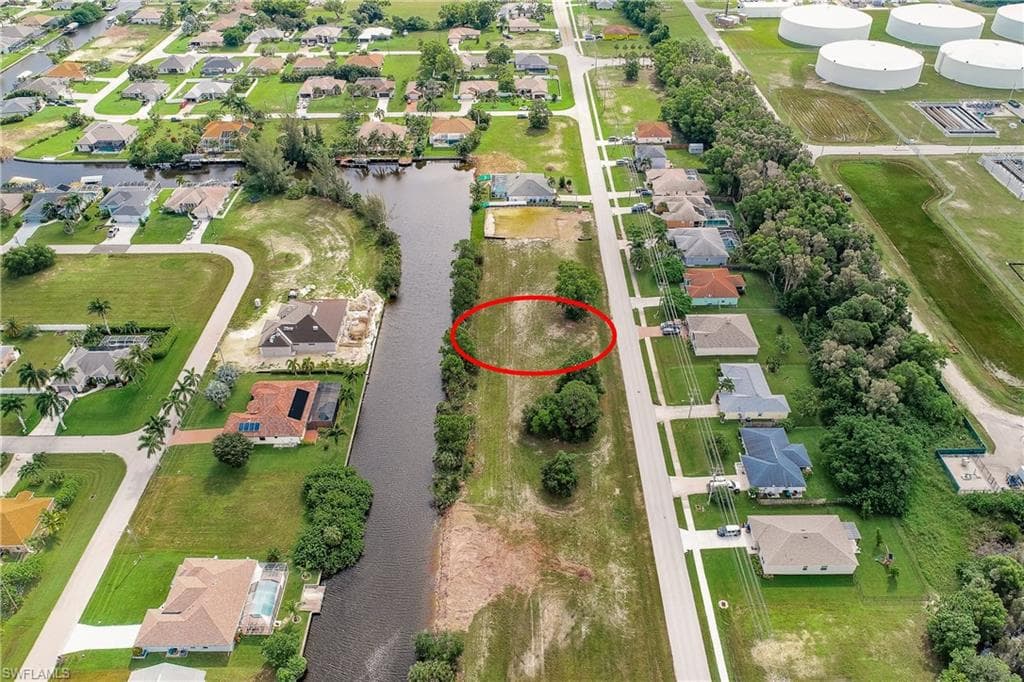 2229 SW 32nd ST CAPE CORAL, FL 33914