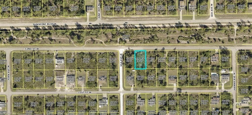2817 32nd ST W LEHIGH ACRES, FL 33971