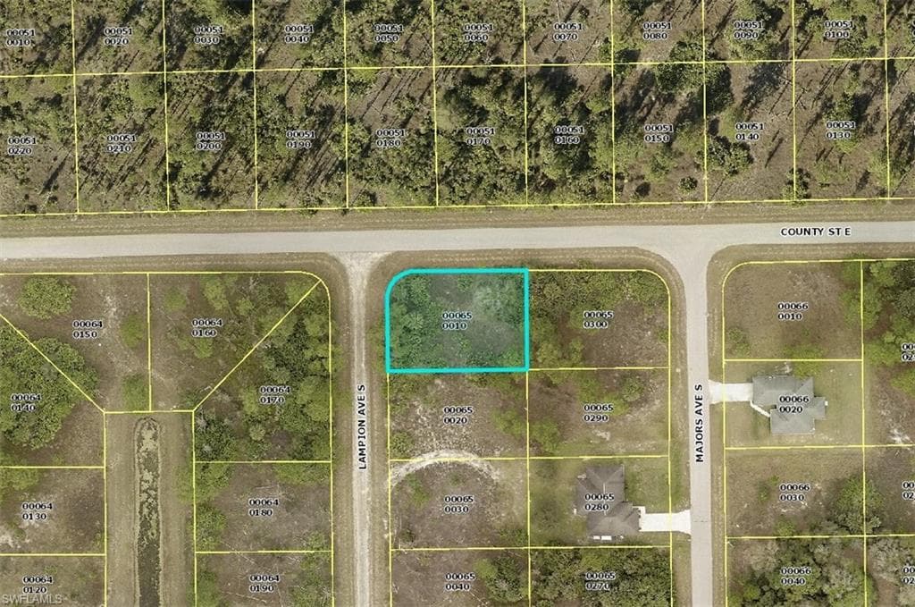 417 Lampion AVE S LEHIGH ACRES, FL 33974
