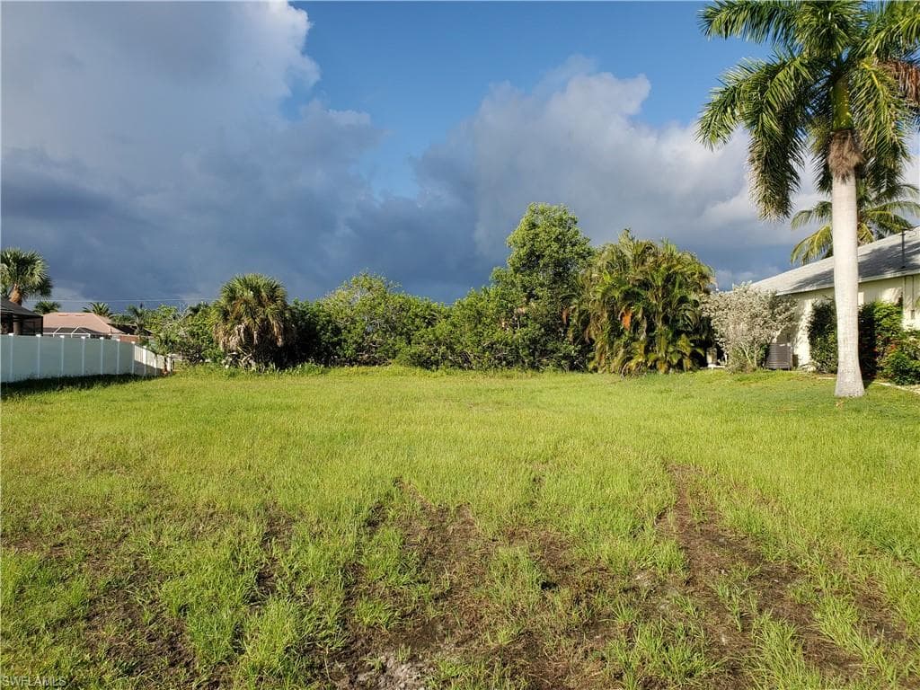 2578 SW 27th PL CAPE CORAL, FL 33914