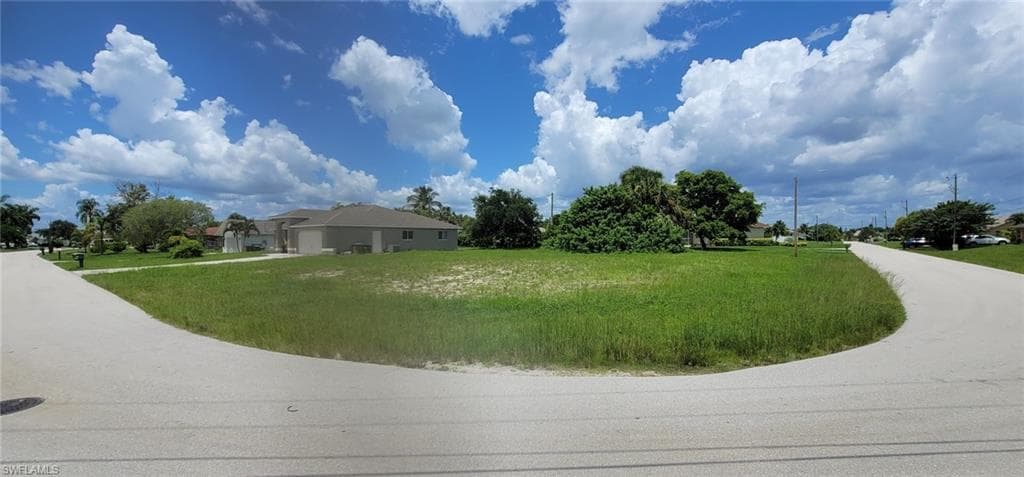 205 NE 21st AVE CAPE CORAL, FL 33909