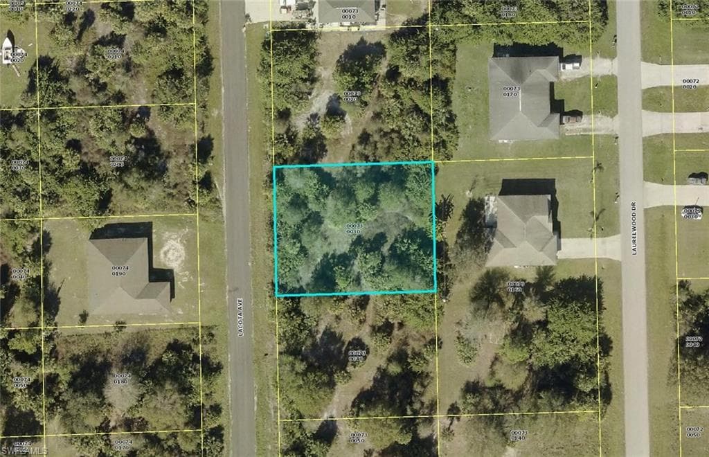 6032 Lacota AVE FORT MYERS, FL 33905