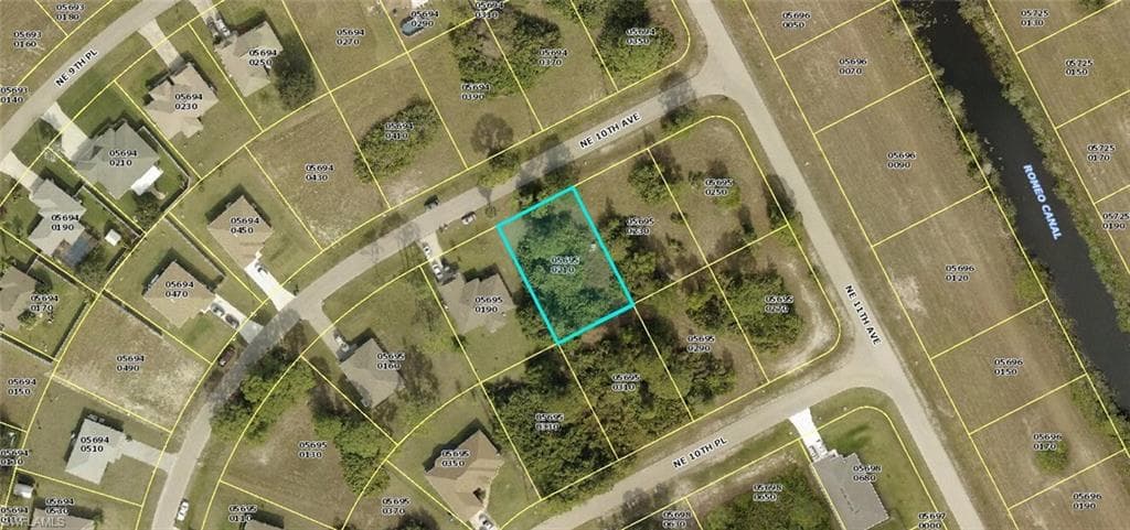 4141 NE 10th AVE CAPE CORAL, FL 33909