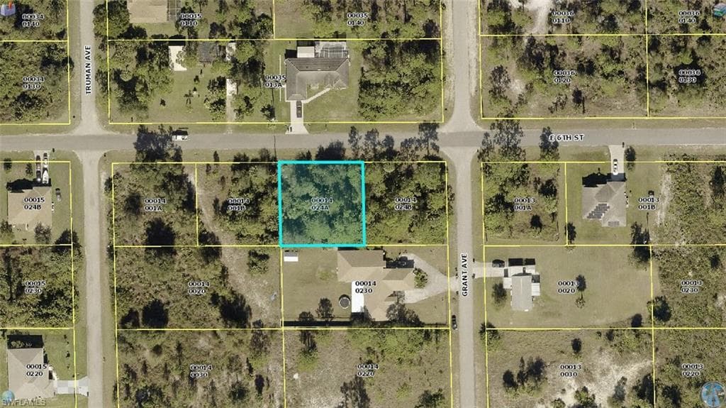 3304 E 6th ST LEHIGH ACRES, FL 33972