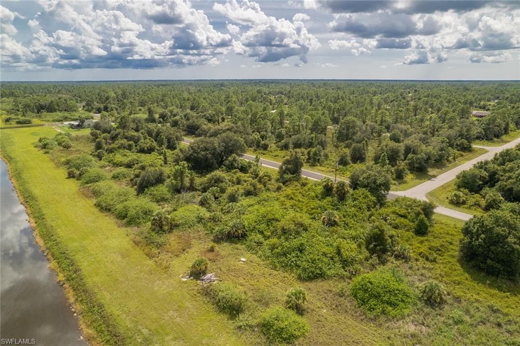 227 Naples AVE S LEHIGH ACRES, FL 33974