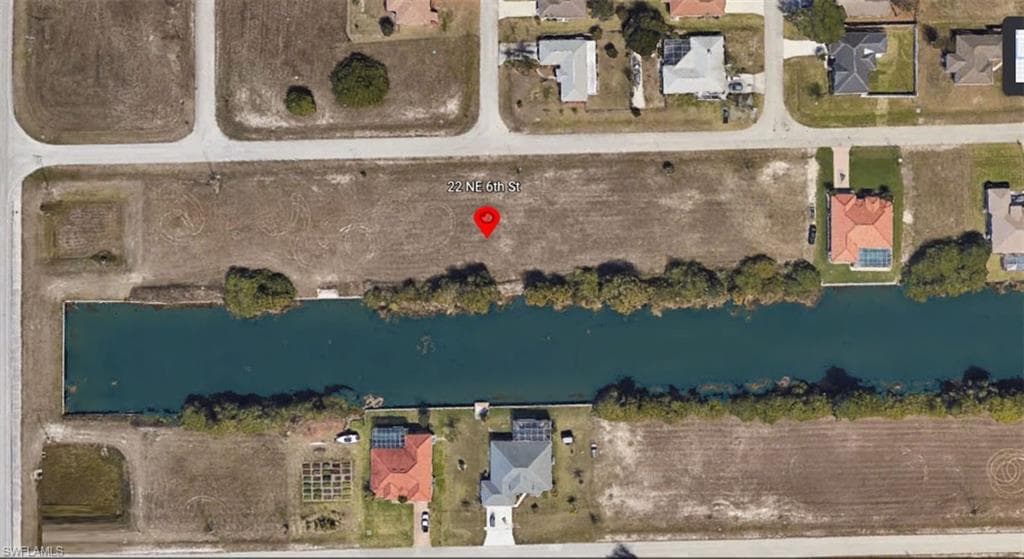 22 NE 6th ST CAPE CORAL, FL 33909