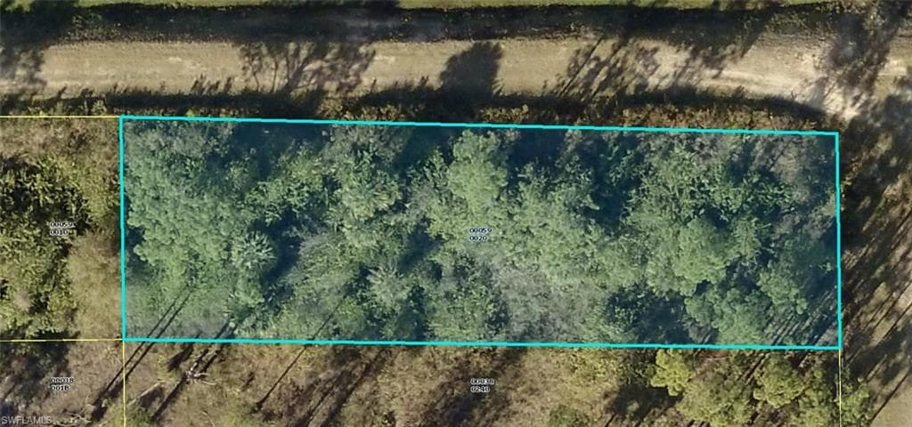 325 Fitch AVE LEHIGH ACRES, FL 33936