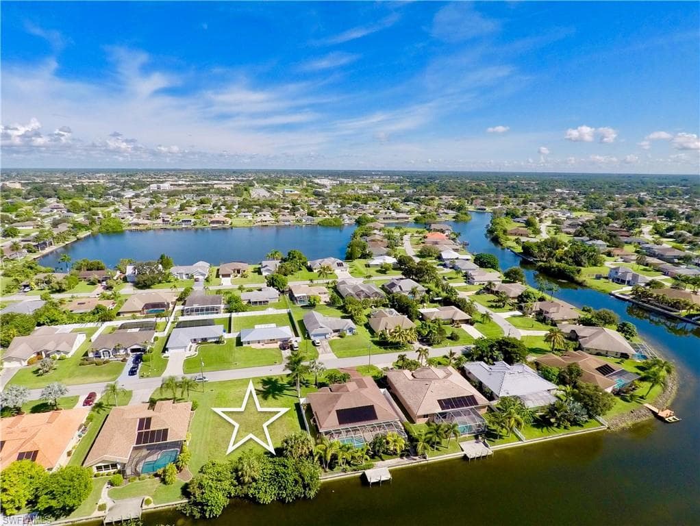 2014 NE 2nd TER CAPE CORAL, FL 33909