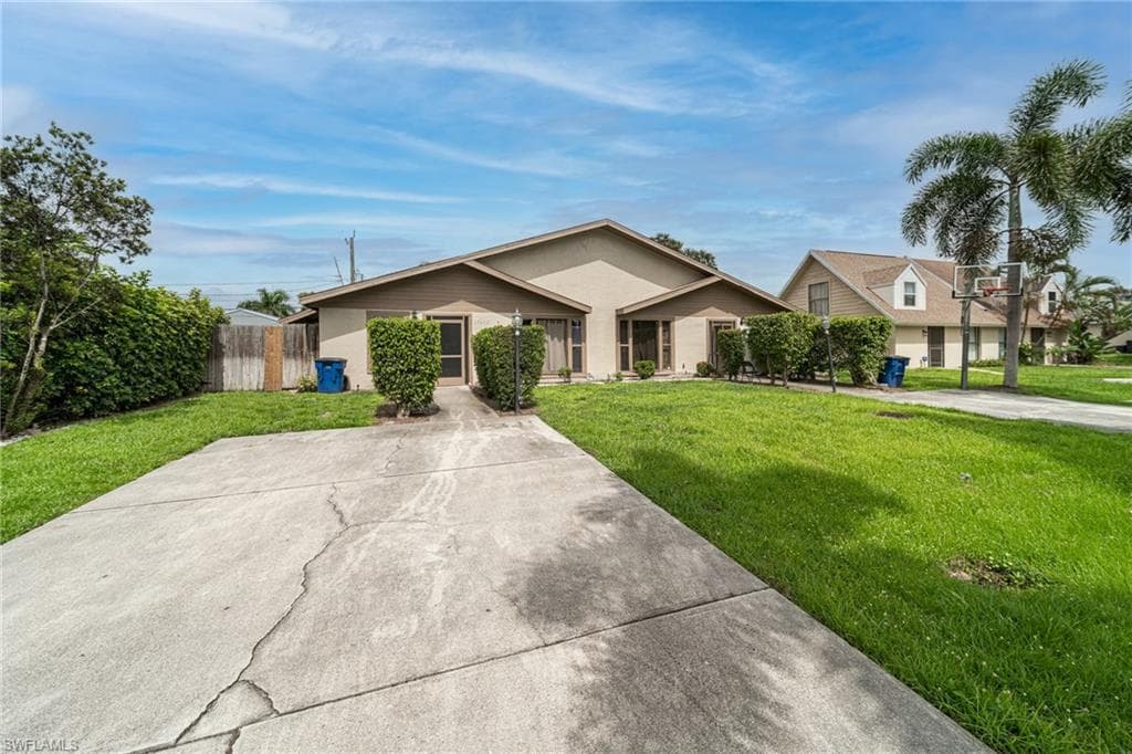 17495/497 Dumont DR FORT MYERS, FL 33967