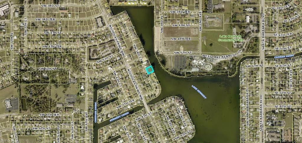 615 SW 3rd CT CAPE CORAL, FL 33991