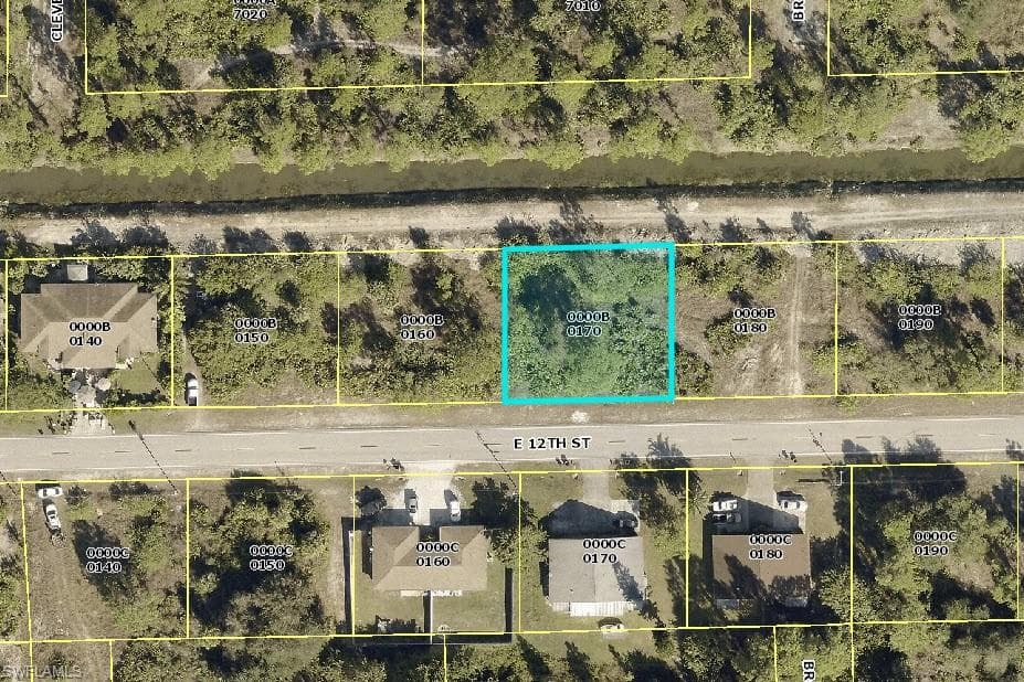1531-1533 E 12th ST LEHIGH ACRES, FL 33972
