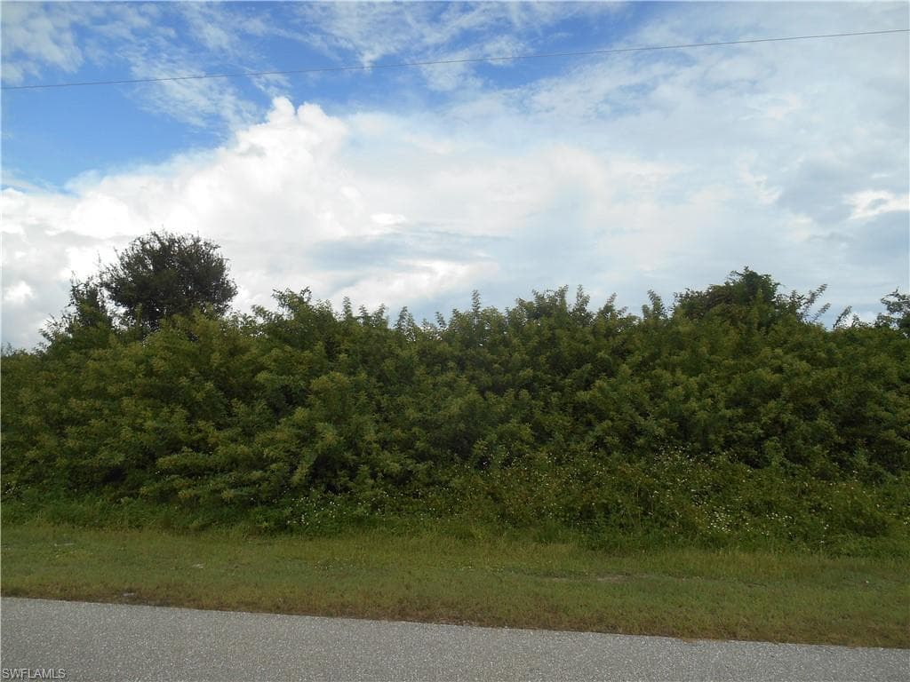 345 Piper AVE LEHIGH ACRES, FL 33974