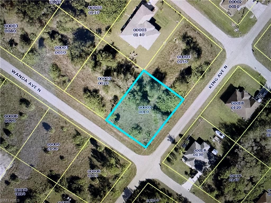 2400/2402 Wanda AVE N LEHIGH ACRES, FL 33971