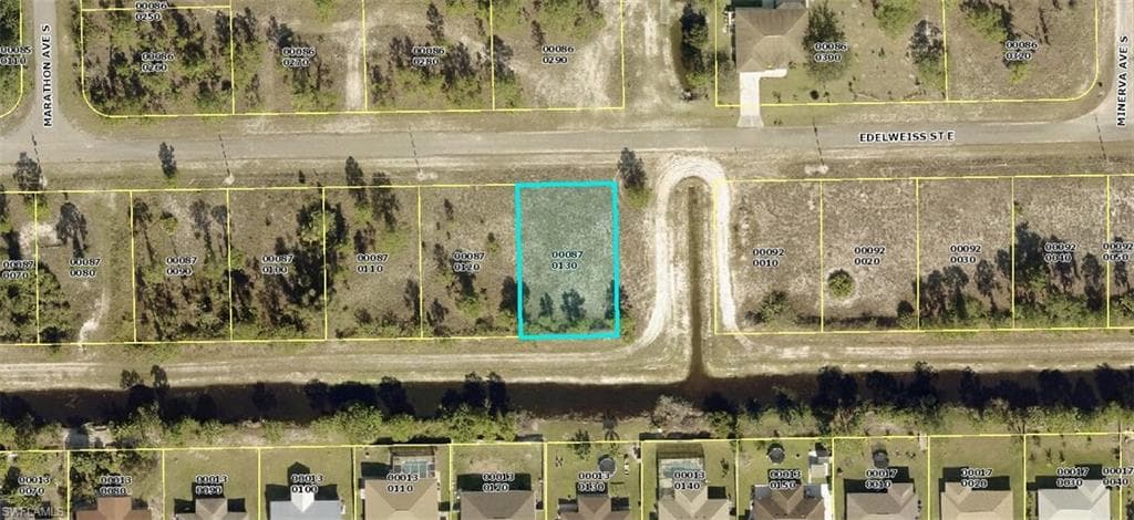 1230 Edelweiss ST E LEHIGH ACRES, FL 33974