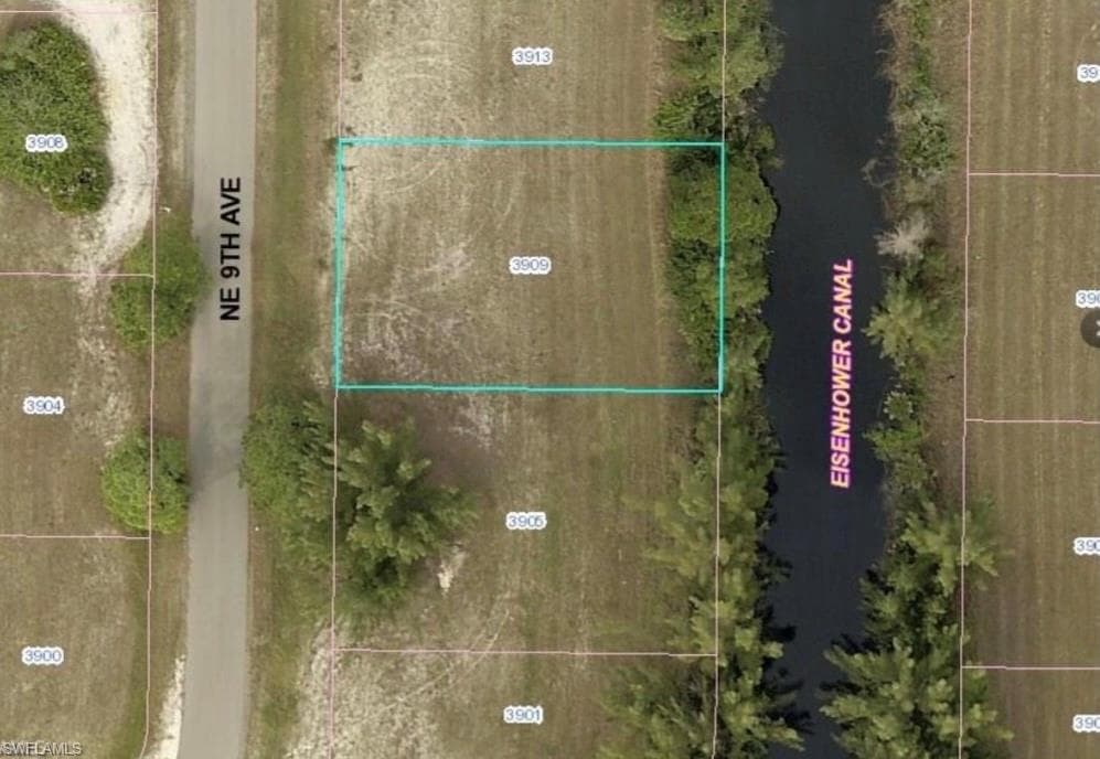 3909 NE 9th AVE CAPE CORAL, FL 33909