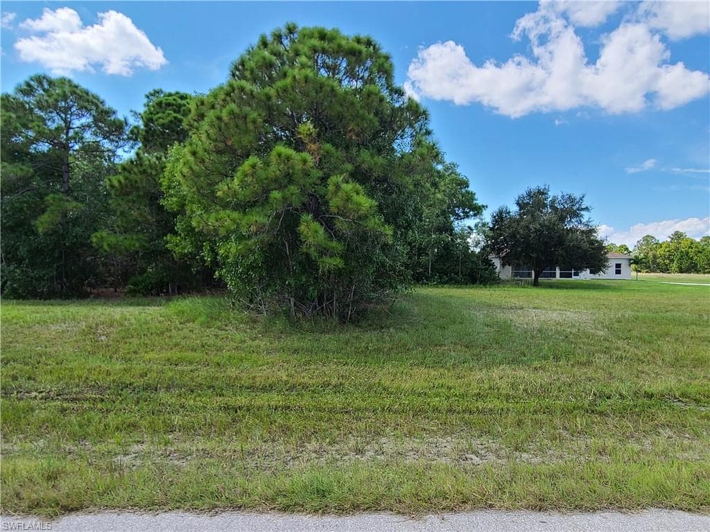 4748 NW 39th PL CAPE CORAL, FL 33993
