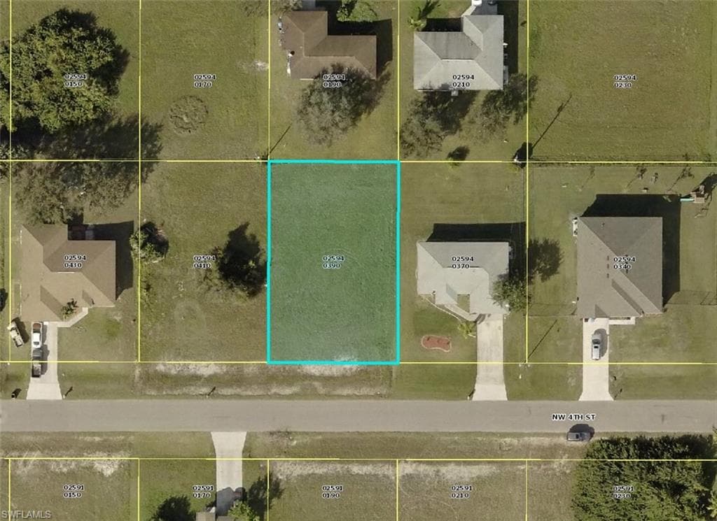 219 NW 4th ST CAPE CORAL, FL 33993
