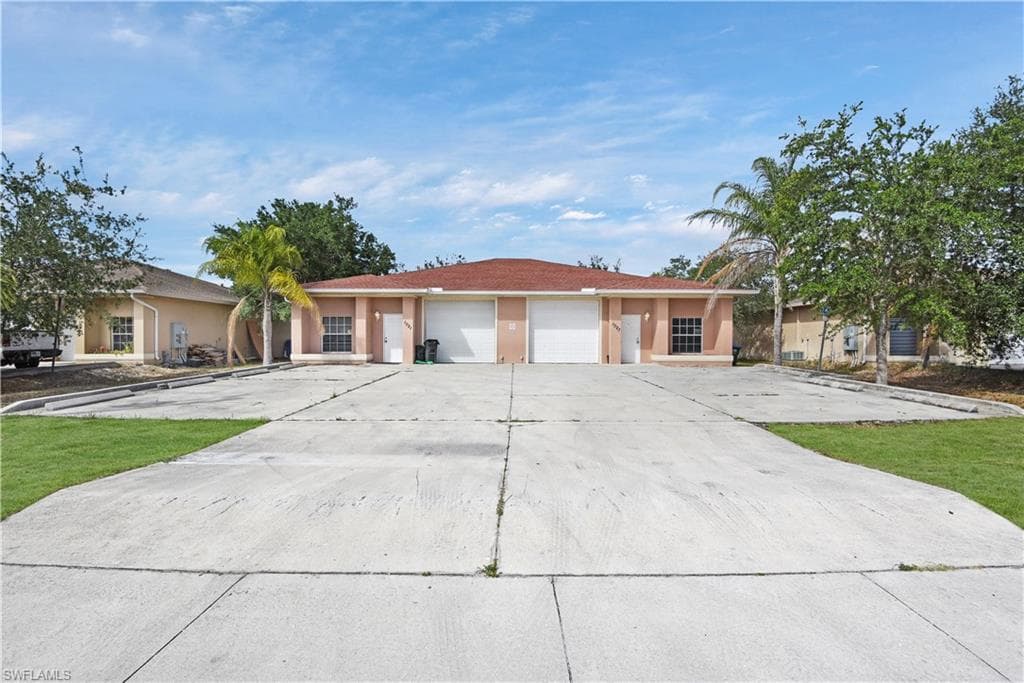 1021 SE 10th ST CAPE CORAL, FL 33990