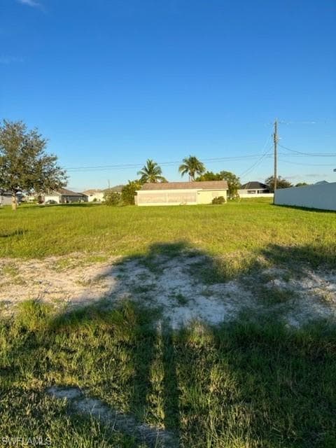 1005 NE 6th PL CAPE CORAL, FL 33909