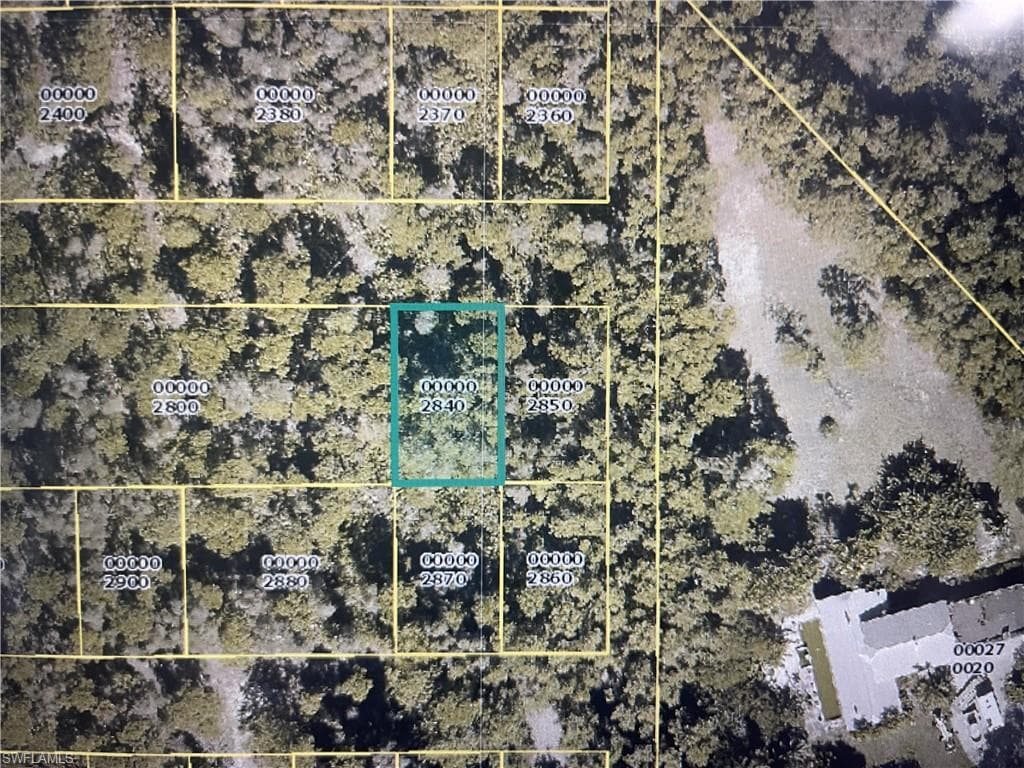 7021 Guava AVE BOKEELIA, FL 33922