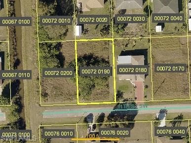 3916 11th ST SW LEHIGH ACRES, FL 33976