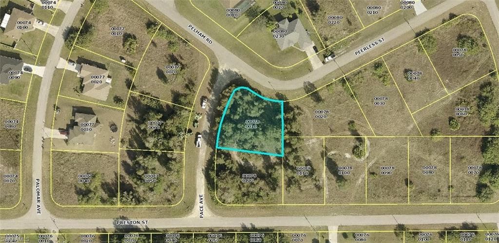 395 Pace AVE LEHIGH ACRES, FL 33974
