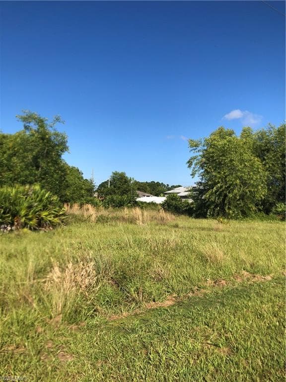 732 Euston AVE S LEHIGH ACRES, FL 33974