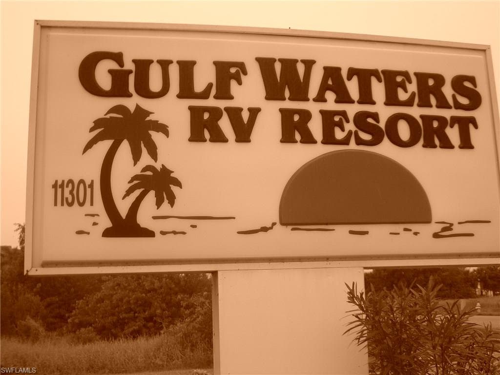 114 Pavillion DR FORT MYERS BEACH, FL 33931