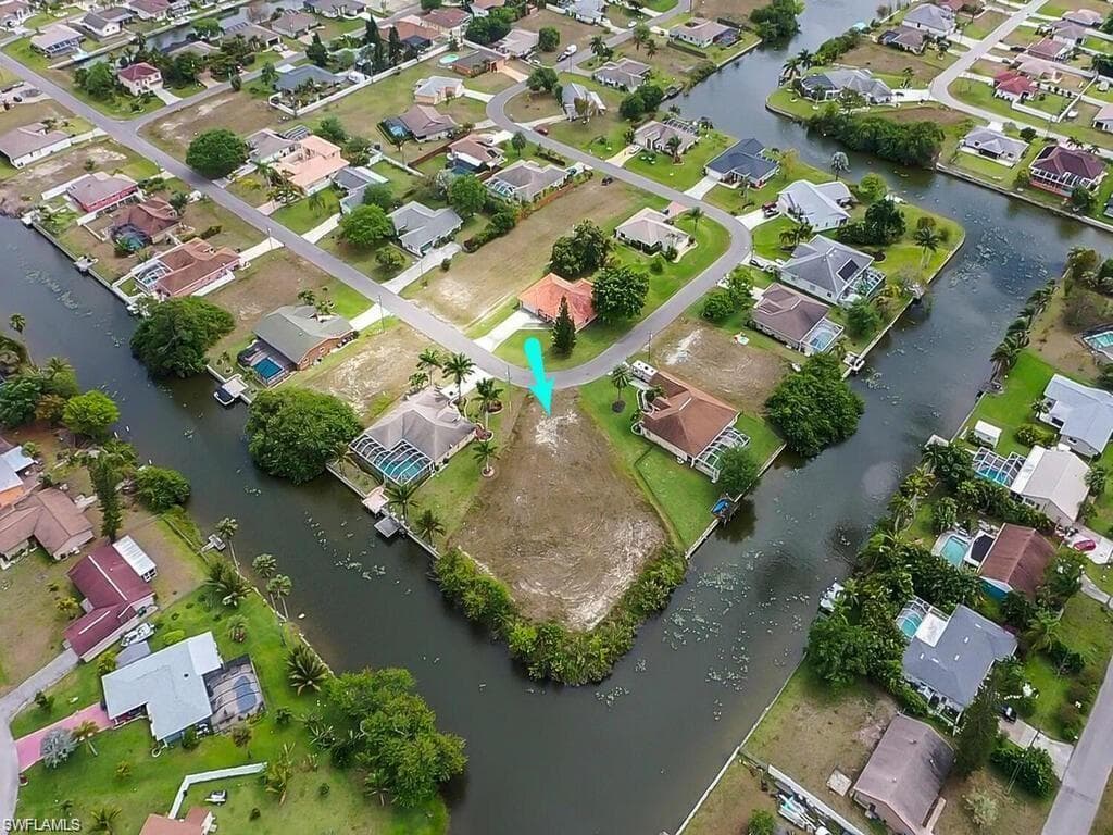 326 NE 12th CT CAPE CORAL, FL 33909