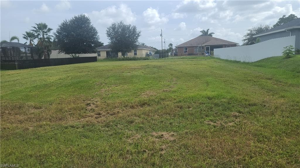 324 NE 15th ST CAPE CORAL, FL 33909