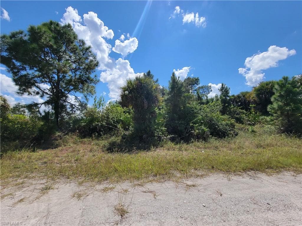 3127 73rd ST W LEHIGH ACRES, FL 33971