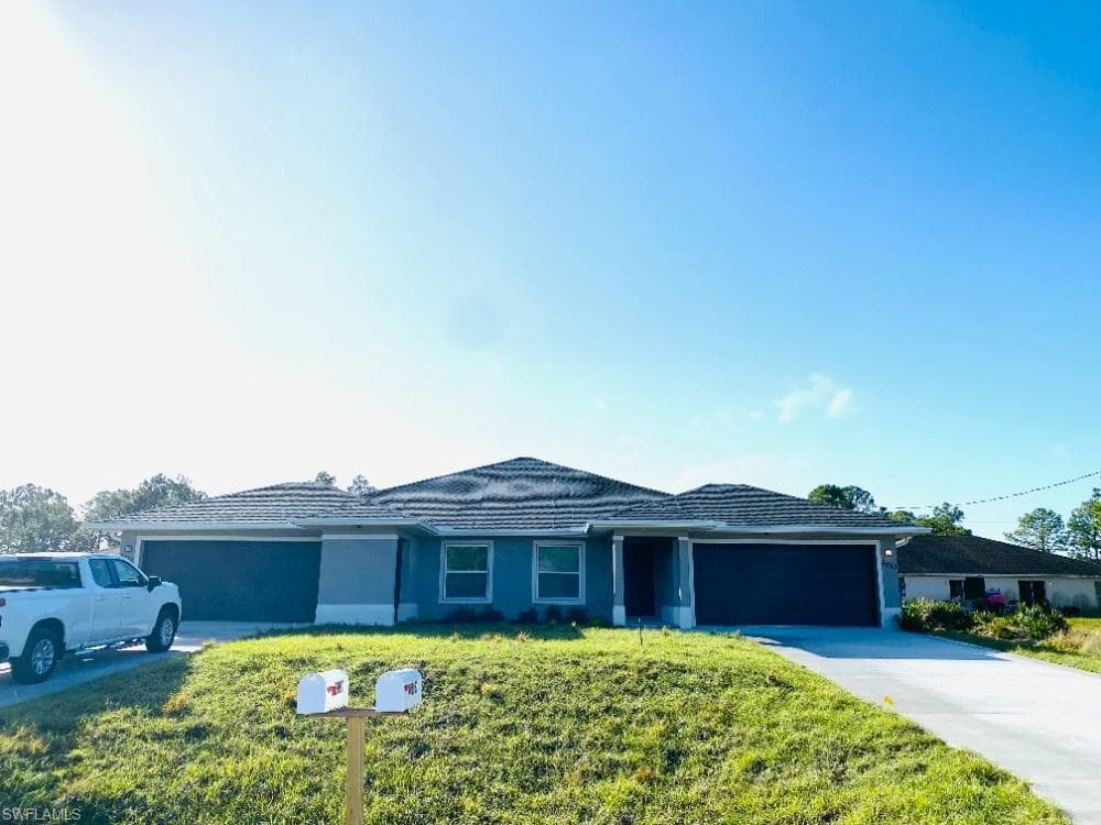 5061 Locke LN LEHIGH ACRES, FL 33973
