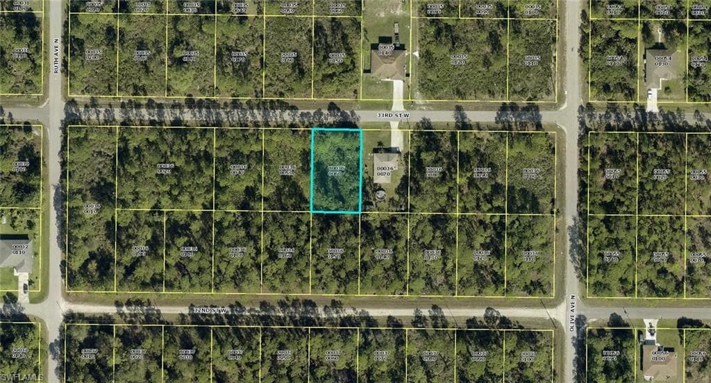 3209 33rd ST W LEHIGH ACRES, FL 33971