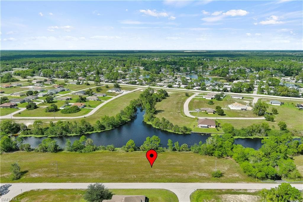 2227 NE 43rd LN CAPE CORAL, FL 33909