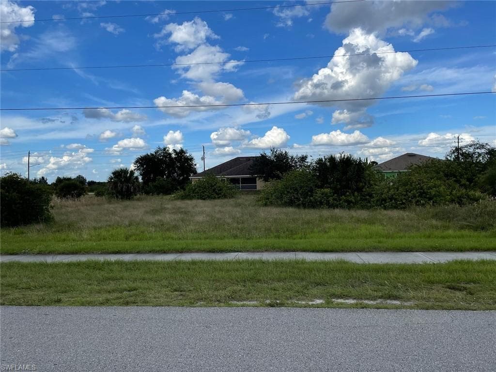 2536 Sunniland BLVD LEHIGH ACRES, FL 33971