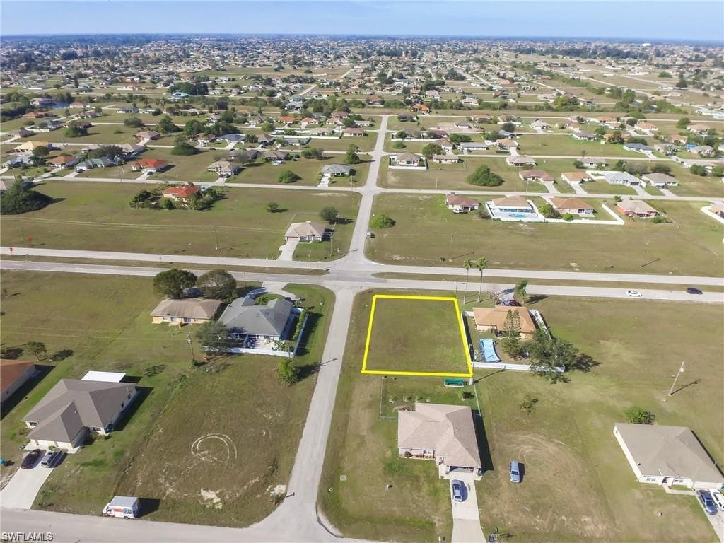 1327 Andalusia BLVD CAPE CORAL, FL 33909