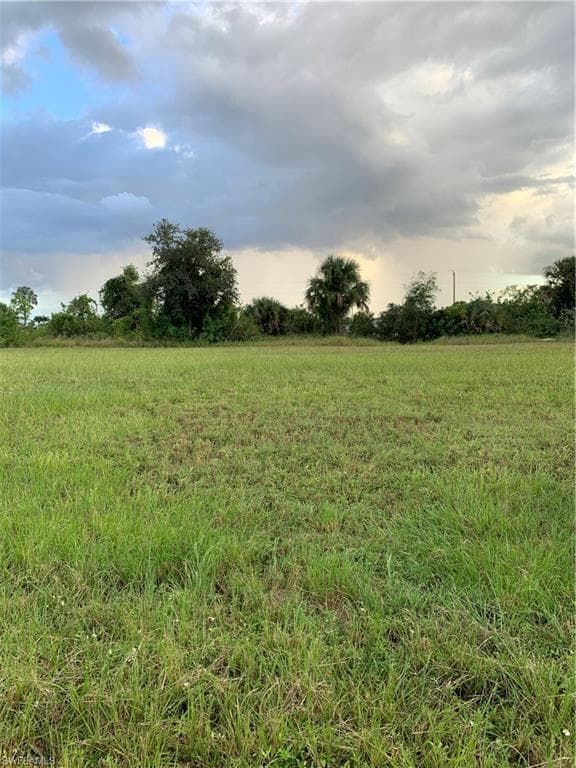 1732 NE 18th ST CAPE CORAL, FL 33909
