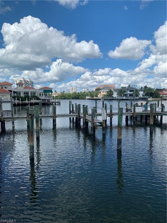 4680 Gulf Shore BLVD N NAPLES, FL 34103