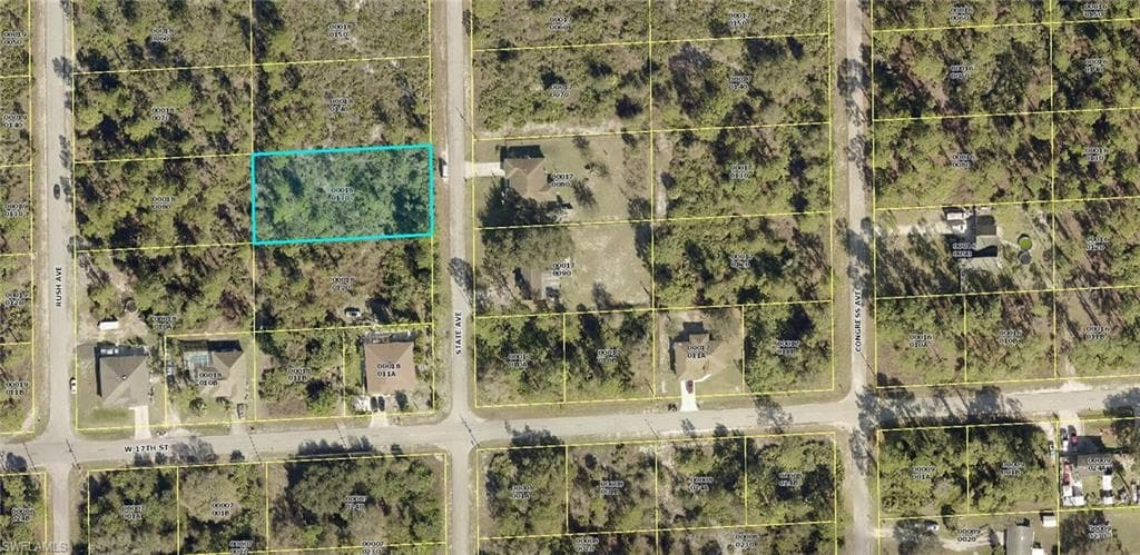 1705 State AVE LEHIGH ACRES, FL 33972
