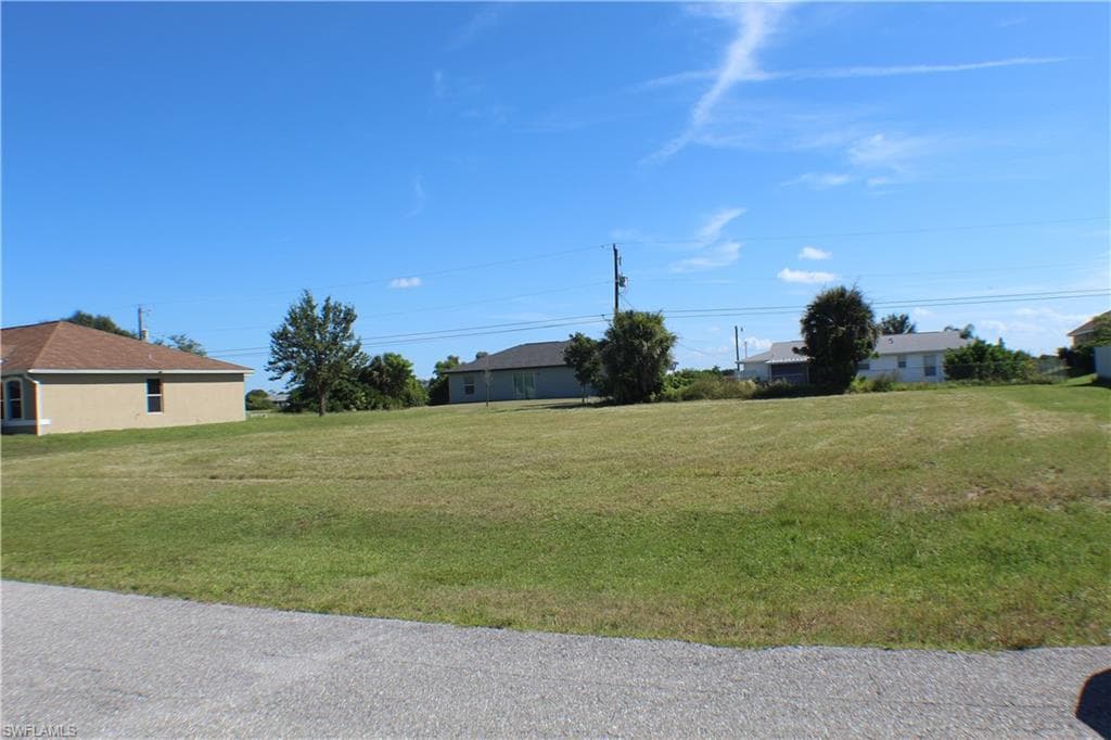 1909 NE 19th PL CAPE CORAL, FL 33909