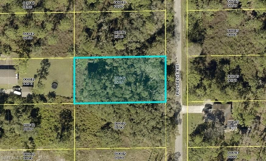 1113 Prospect AVE LEHIGH ACRES, FL 33972