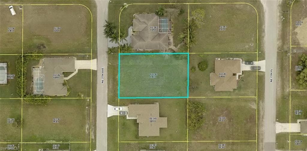 2707 NE 7th AVE CAPE CORAL, FL 33909